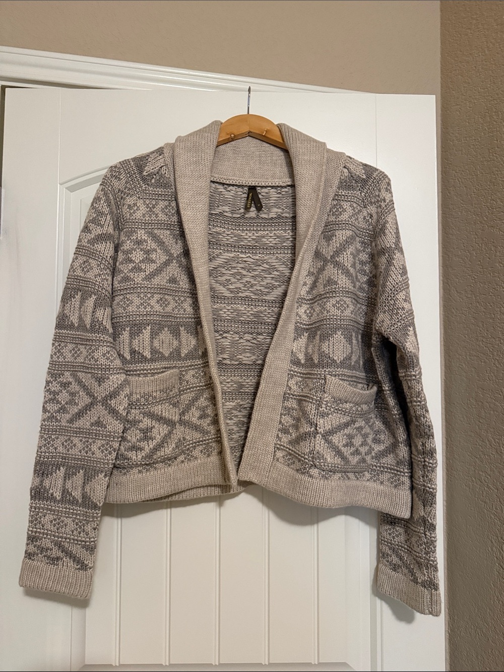 Stetson Beige and Gray Patterned Shawl Collar Cardigan